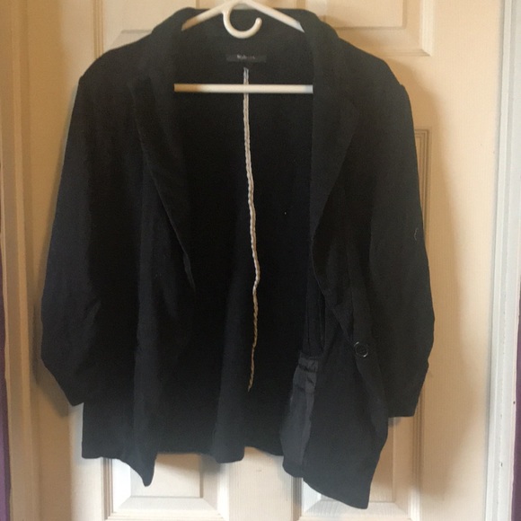 Black blazer - Picture 2 of 3